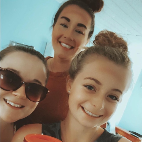 Meet your seller/buyer - Picture 2 of 6